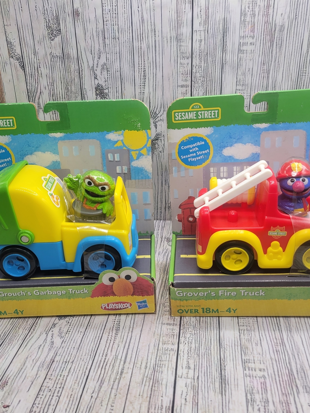 Sesame Street Toys - Oscar The Grouch And Grover